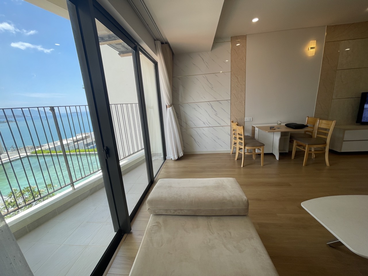 Cho thuê căn hộ Gold Coast Nha Trang| Căn Studio | 50m2 | 9 triệu/tháng